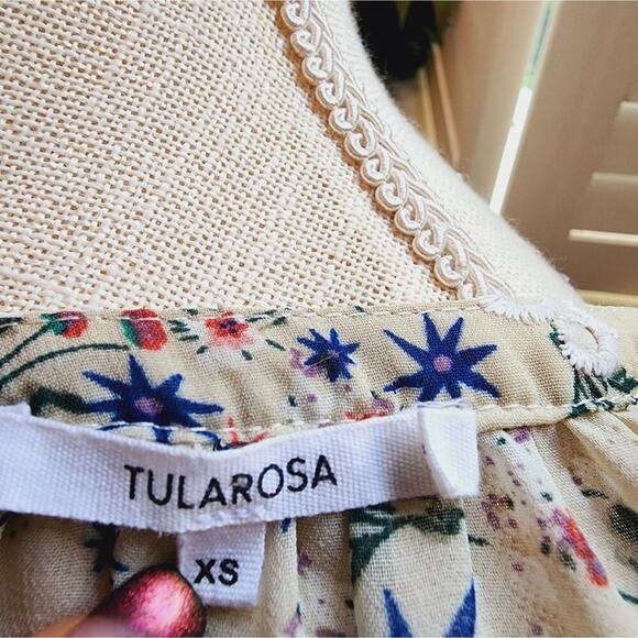 TULAROSA FLORAL BEIGE LACE BUTTON DOWN XS - Picture 6 of 7